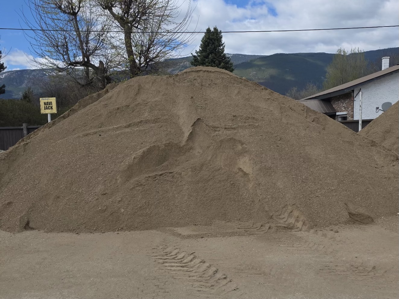 Pipe bedding sand